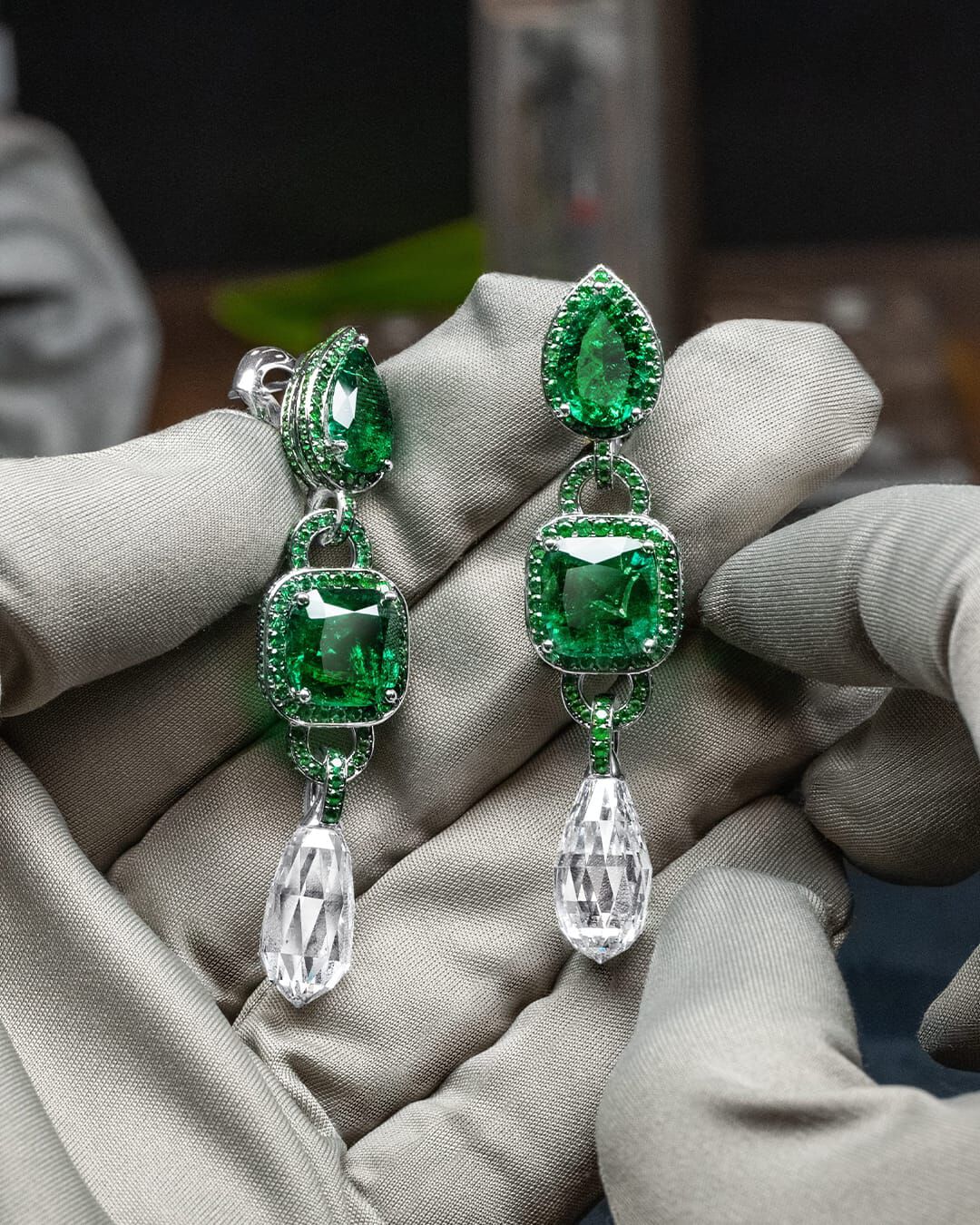 Image of Graff Emerald and White Diamond Solitaire ring, side view