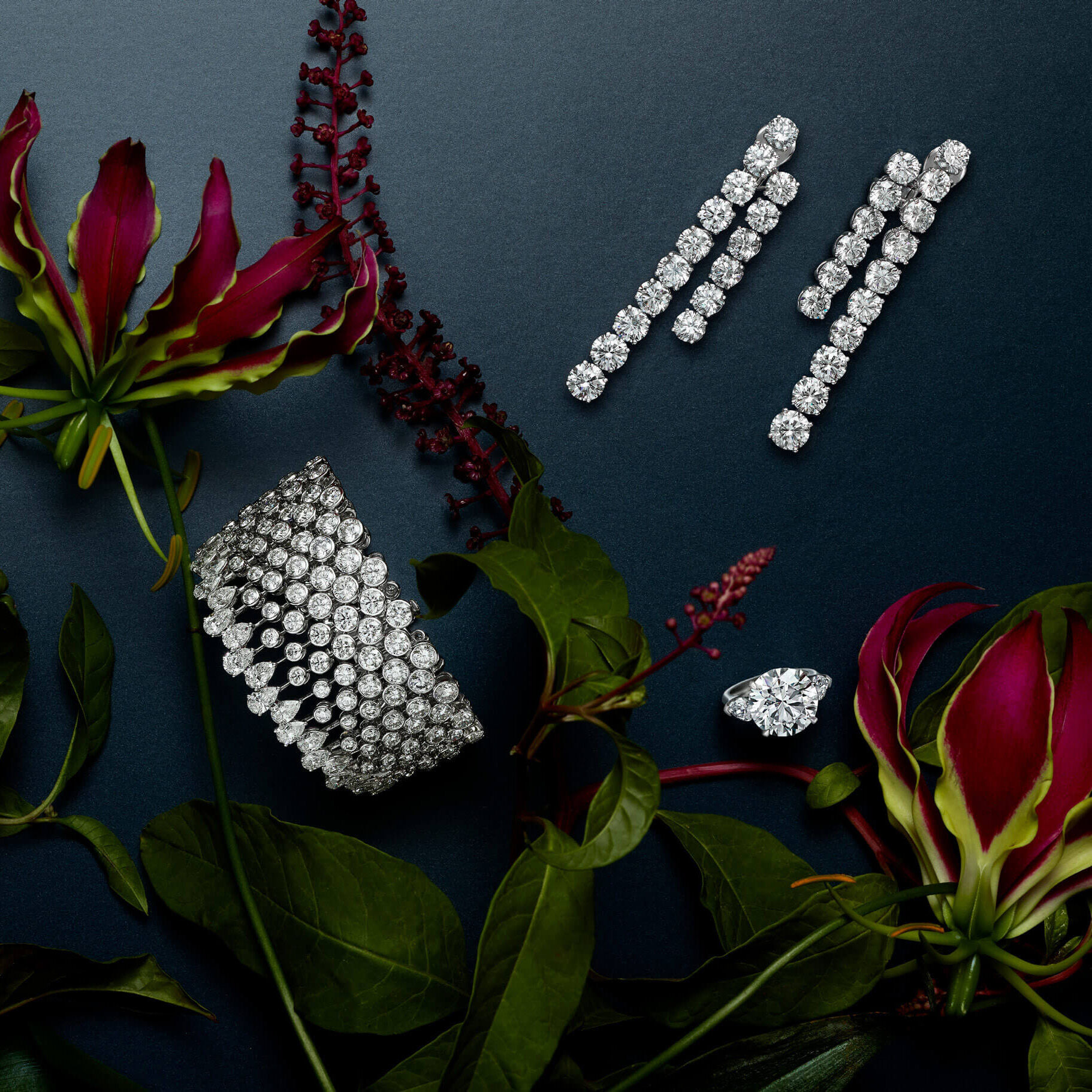 Graff diamond High jewellery with flowers decorations