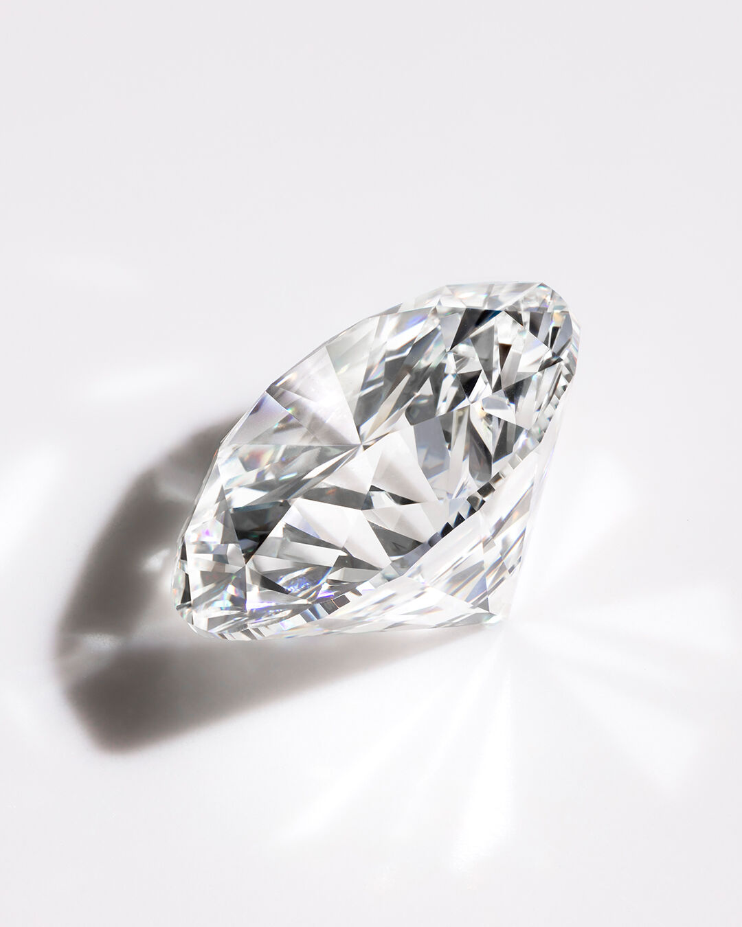 Guide to Diamond Carat - Image shows Graff loose diamond