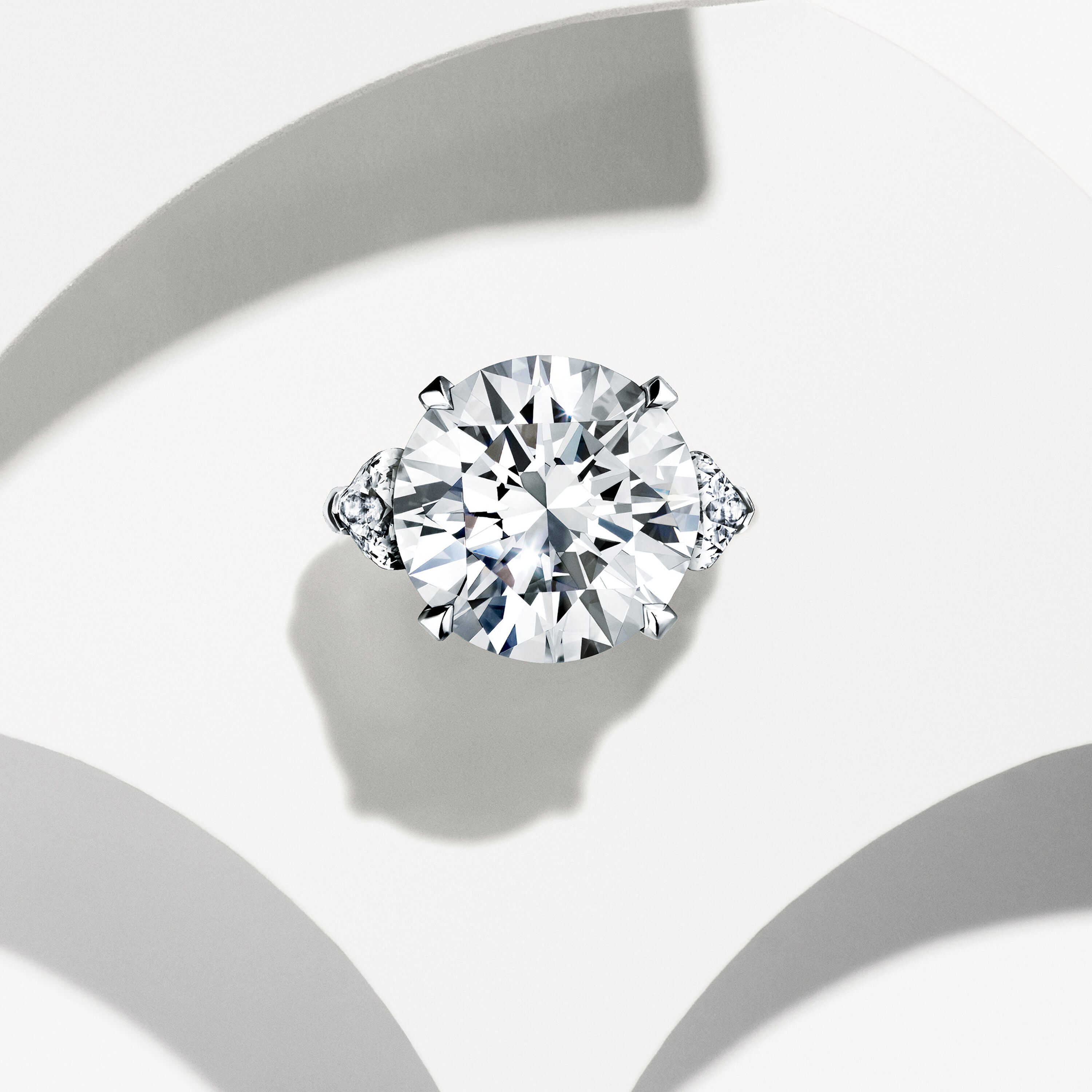 Graff Promise Setting Round Diamond Engagement Ring