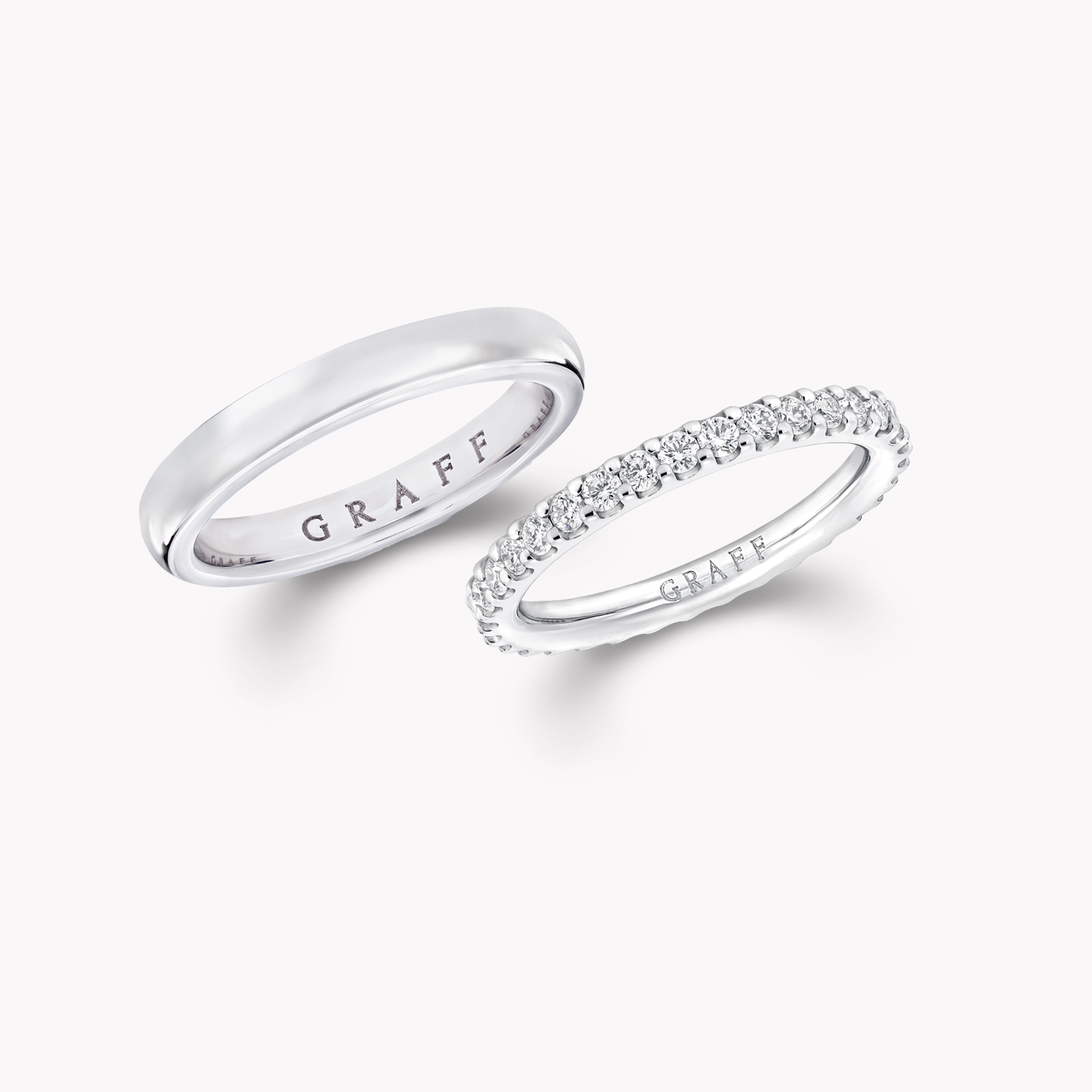 D Shape and Round Diamond Wedding Band Set