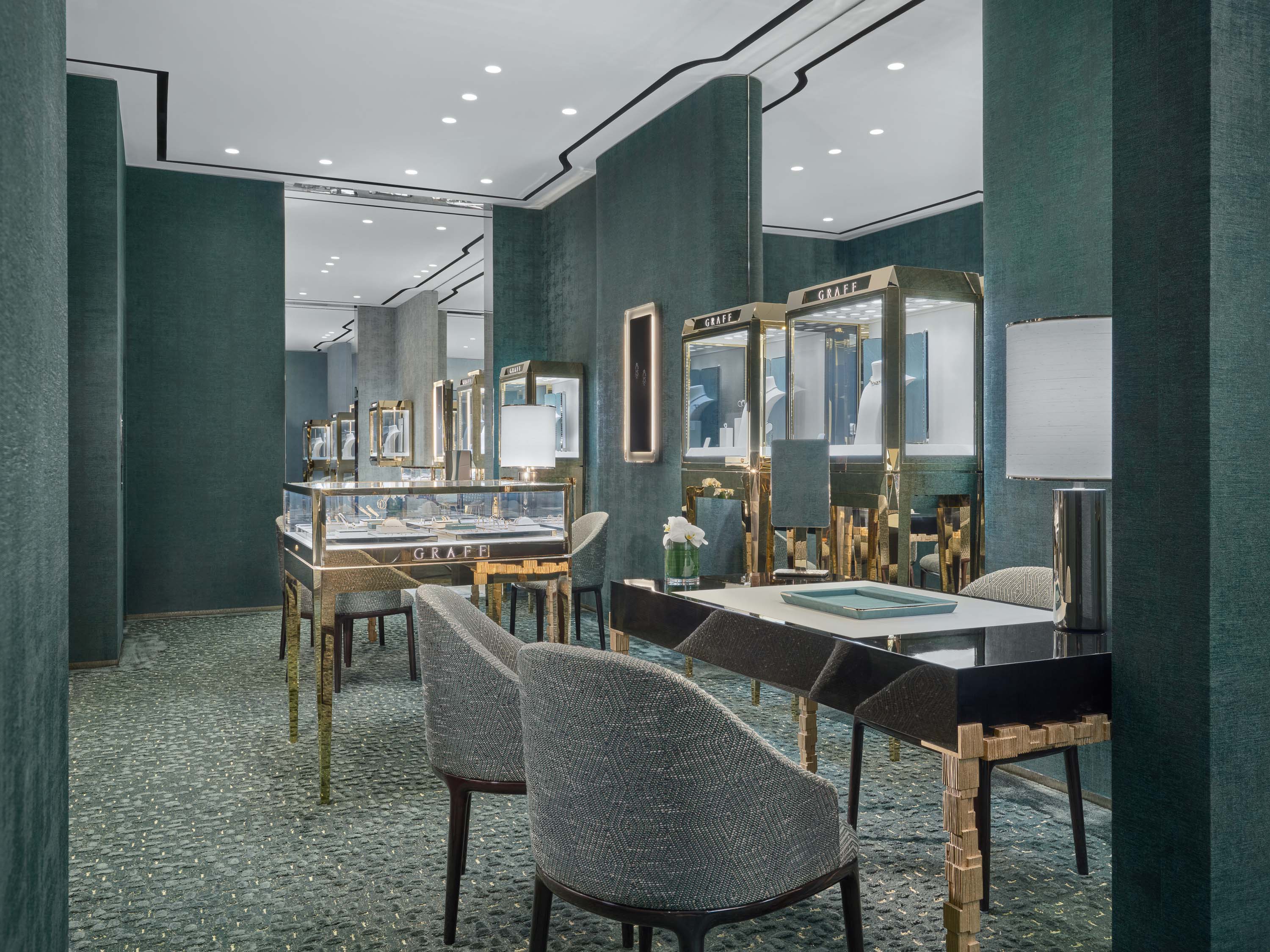 Chicago, East Oak Street